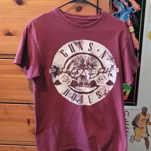 Guns N Roses burgundy tshirt for men - size medium